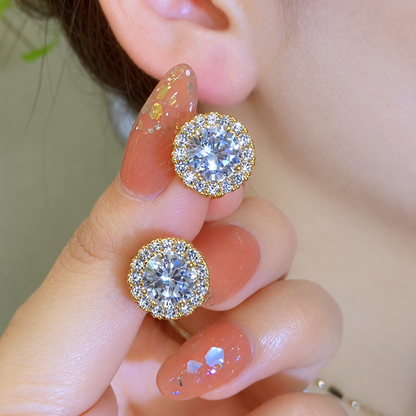 Women’s Romantic Zircon Halo Earrings with Sparkling Round Centerpieces