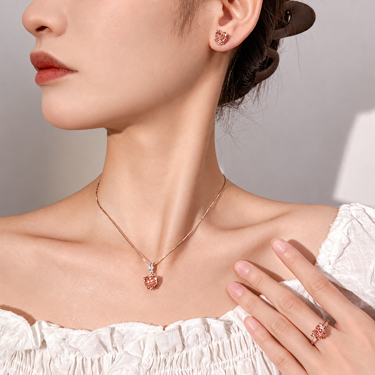 Women’s Padparadscha-Inspired Heart Jewelry Set with Zircon Detail