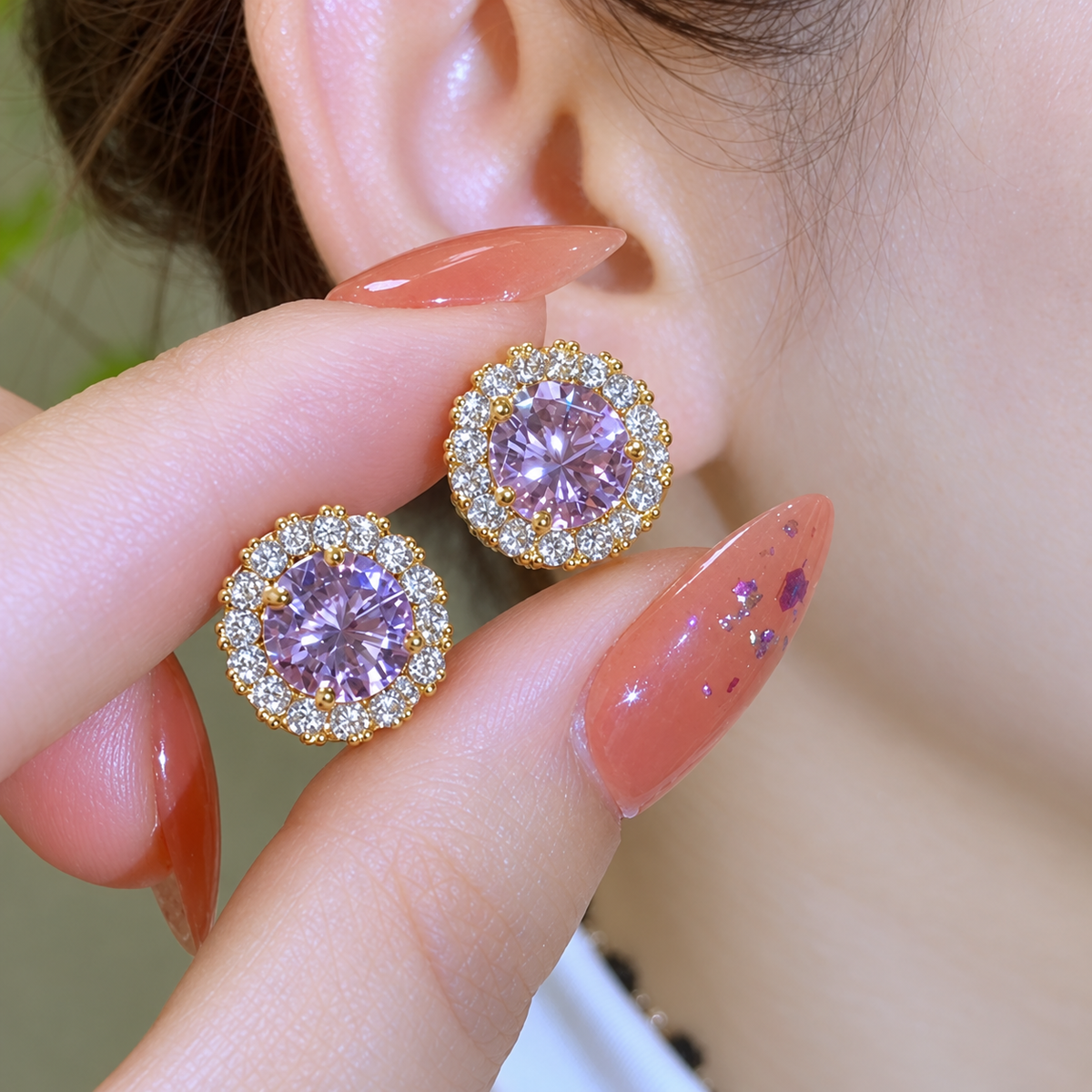 Women’s Romantic Zircon Halo Earrings with Sparkling Round Centerpieces