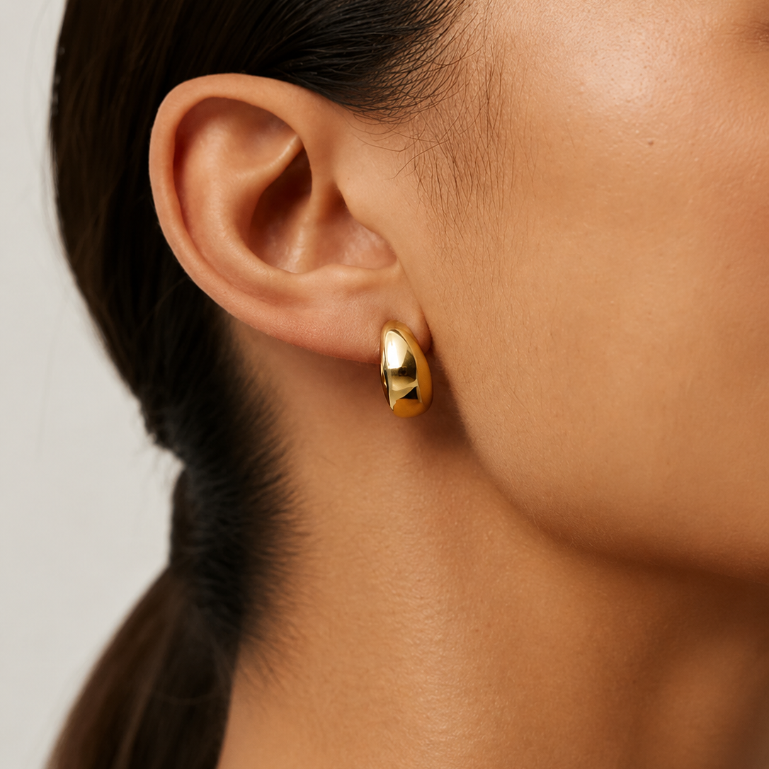 Sculptural Chunky C-Hoop Earrings – Gold & Silver