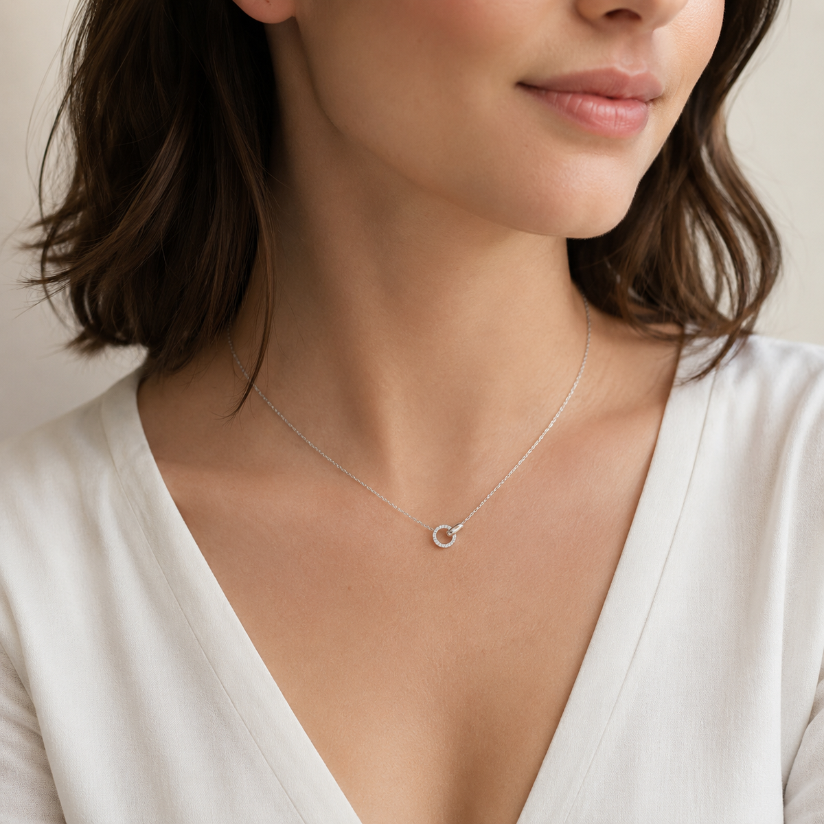 925 Sterling Silver Moissanite Pavé Circle Pendant Necklace with Sculptural Link Detail