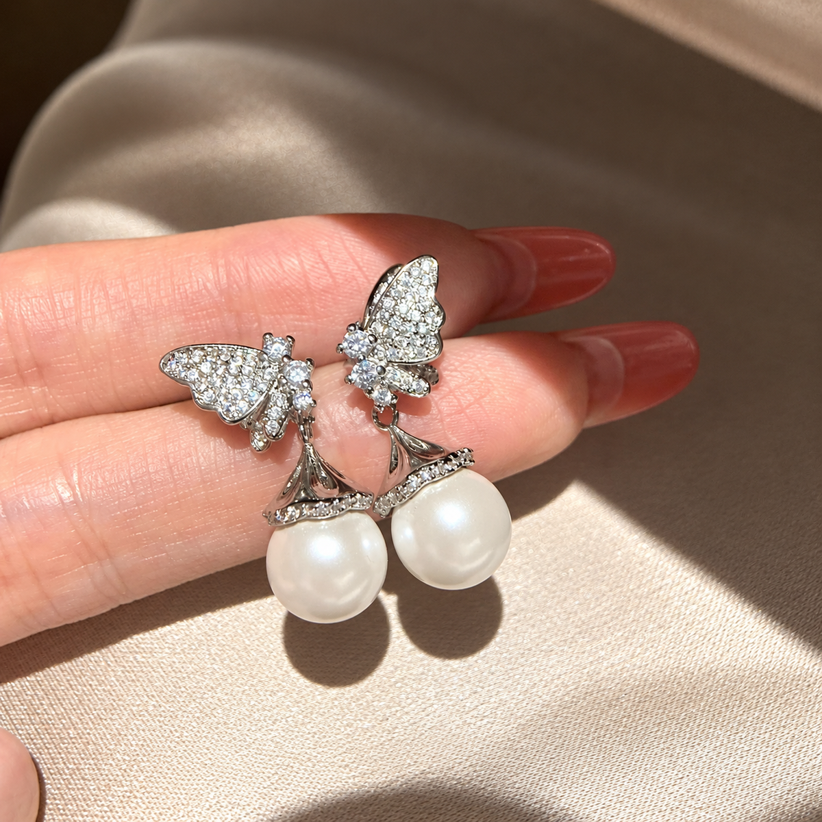 Women’s Elegant Butterfly Pearl Cubic Zirconia Necklace, Earrings and Ring Set