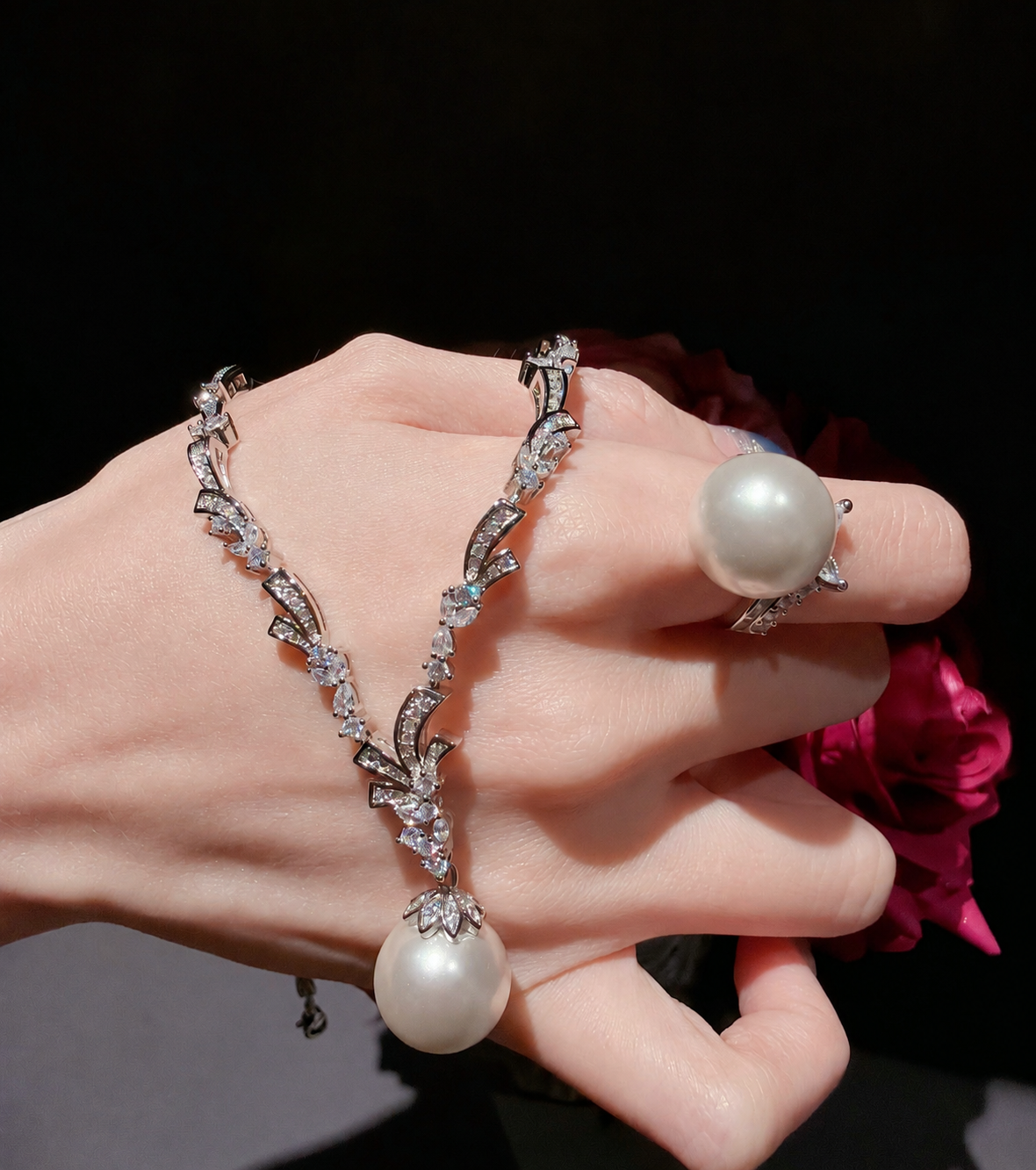 Women’s Elegant Cubic Zirconia Jewelry Set with Vine Details and Shell Pearls