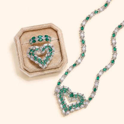 Women’s Emerald Green Heart Zircon Jewelry Set with 18K Gold Tone Necklace and Adjustable Rings