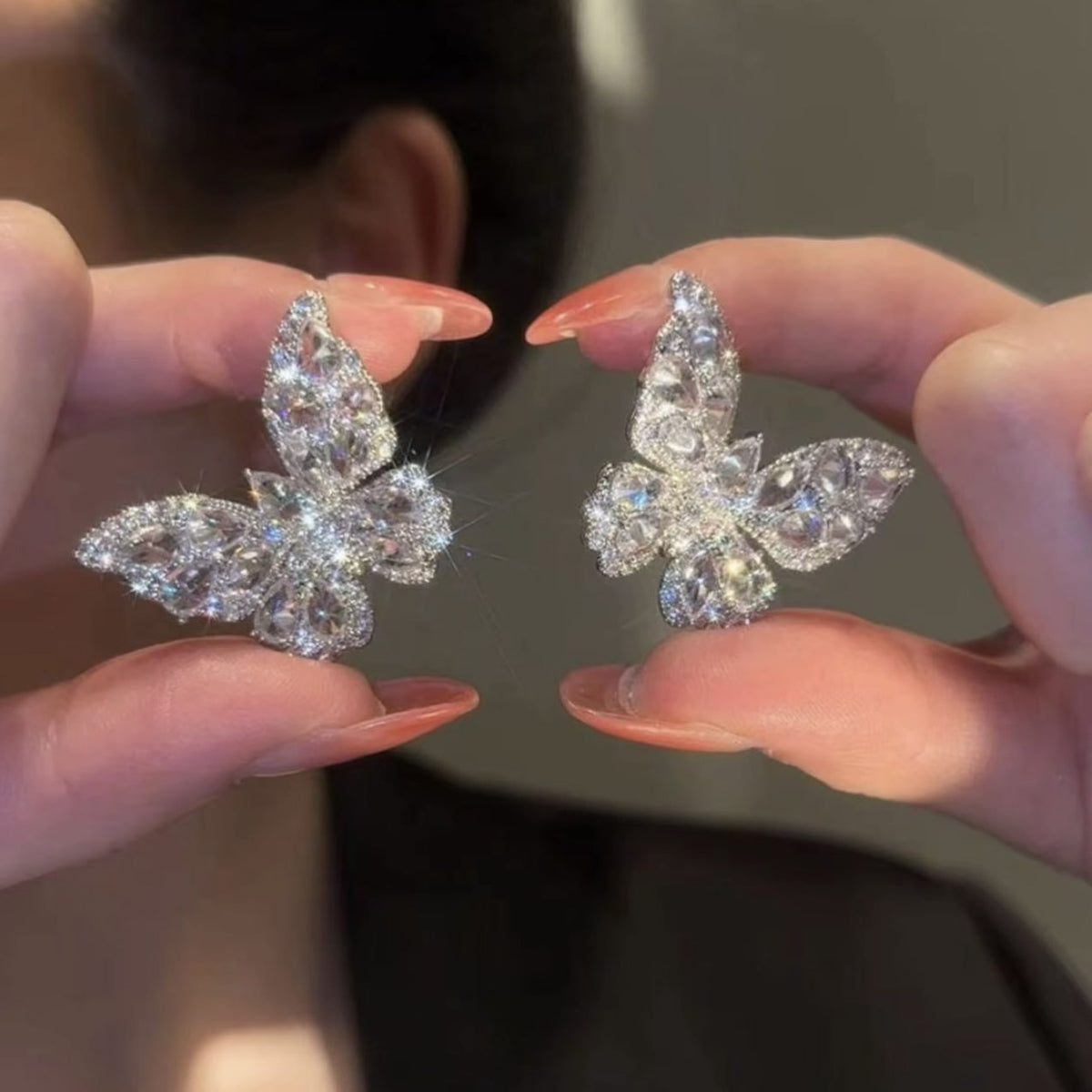 Women’s Silver-Tone Vintage-Inspired Butterfly Statement Stud Earrings with Sparkling Teardrop Zircon Detail