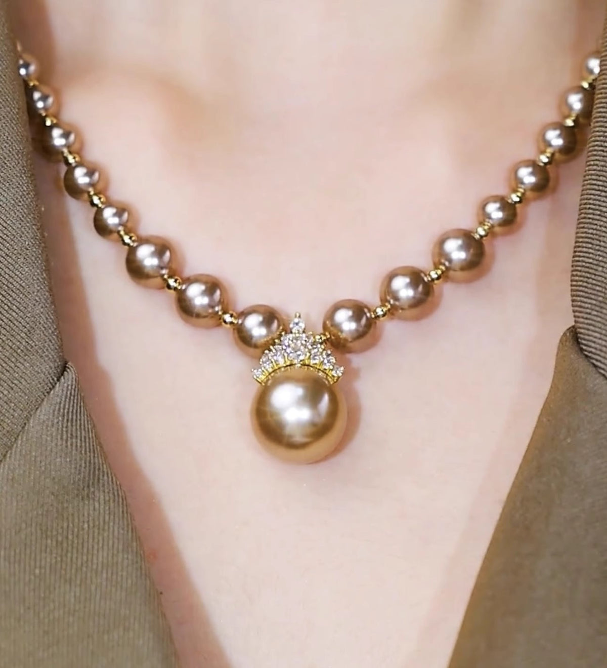 Women’s Elegant Faux Pearl Necklace with Cubic Zirconia Crown Pendant