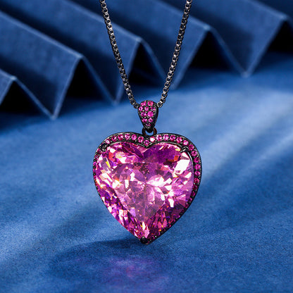 Women’s Vintage Gold-Plated Box Chain Necklace with Large Bird’s Nest-Cut Heart Pendant