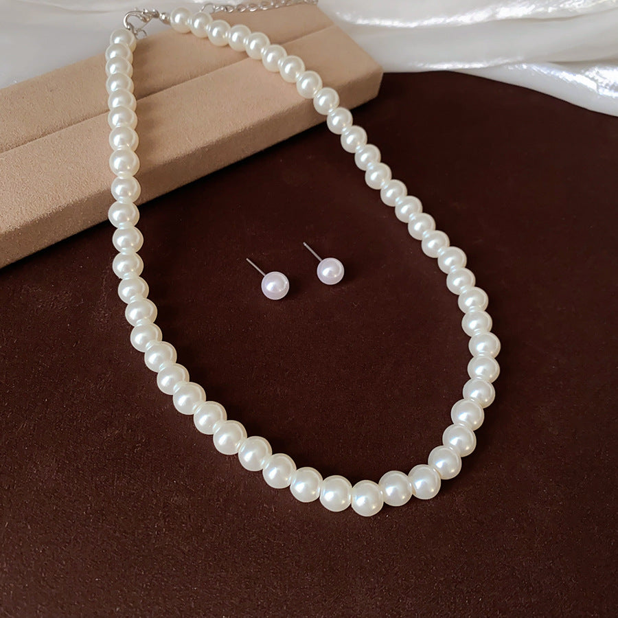 Women’s Crystal and Pearl Necklace and Stud Earrings Set